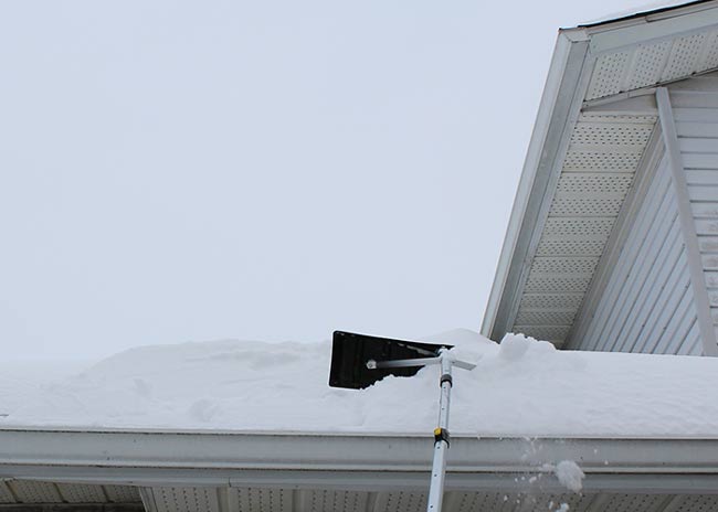 déneigement toiture maison immeuble